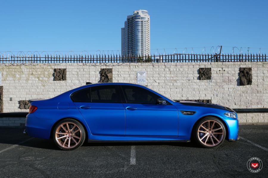  BMW M5 on Vossen Wheels (CG-203) 2017 года  (фото 19 из 24)